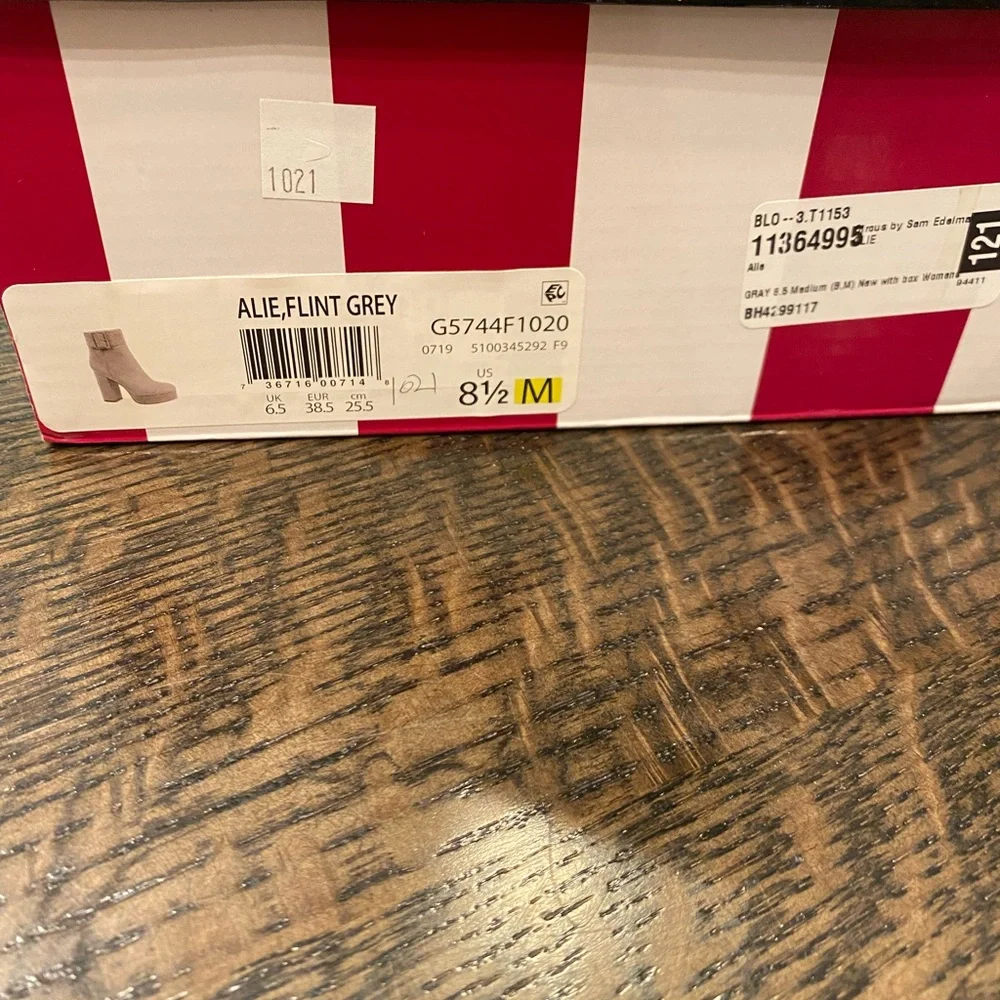 NIB Sam Edelman Alie Platform Bootie in Flint Grey - Picture 8 of 9